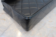 将图片加载到图库查看器,CHANEL/香奈儿 中号CF 单盖包 双链条包 羊皮 Black/Gold hadware(黑色/金色金属) 肩背包 800040030