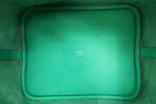 Load image into Gallery viewer, HERMES PICOTIN LOCK Eclat MM Clemence leather/Swift leather Menthe/Vert bosphore Z Engraving Hand bag 800050145