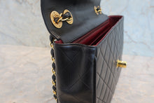 将图片加载到图库查看器,CHANEL/香奈儿 中号CF 单盖包 双链条包 羊皮 Black/Gold hadware(黑色/金色金属) 肩背包 800040030