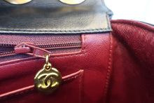 将图片加载到图库查看器,CHANEL/香奈儿 中号CF 单盖包 双链条包 羊皮 Black/Gold hadware(黑色/金色金属) 肩背包 800040030