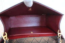 Load image into Gallery viewer, CHANEL 2.55 Trapezoid chain shoulder bag Lambskin Black/Gold hadware Shoulder bag 700080155