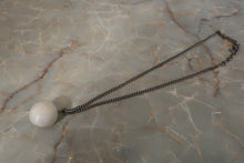 將圖片載入圖庫檢視器 CHANEL/シャネル ココマークネックレス 銀メッキ/プラスチック シルバー ネックレス 500090150