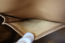 画像をギャラリービューアに読み込む, HERMES/エルメス ケリー32 クシュベル ナチュラル □B刻印 ショルダーバッグ 700100214