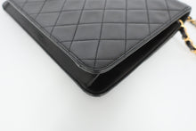 画像をギャラリービューアに読み込む, CHANEL/シャネル マトラッセプッシュロックチェーンショルダーバッグ ラムスキン ブラック/ゴールド金具 ショルダーバッグ 800090053