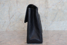 Load image into Gallery viewer, CHANEL Medium Matelasse Single flap chain shoulder bag Caviar skin Navy/Silver hadware Shoulder bag 700080164