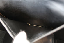 Load image into Gallery viewer, CHANEL CC mark vanity Caviar skin Black/Gold hadware Vanity 700090220