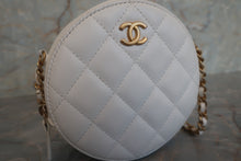 画像をギャラリービューアに読み込む, CHANEL/シャネル マトラッセラウンドチェーンショルダーバッグ ラムスキン ホワイト/ゴールド金具 ショルダーバッグ 600100148