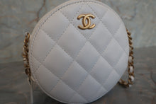 Load image into Gallery viewer, CHANEL Matelasse round chain shoulder bag Lambskin White/Gold hadware Shoulder bag 600100148