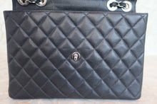 Load image into Gallery viewer, CHANEL Medium Matelasse Single flap chain shoulder bag Caviar skin Navy/Silver hadware Shoulder bag 700080164