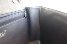 Load image into Gallery viewer, CHANEL Medium Matelasse Single flap chain shoulder bag Caviar skin Navy/Silver hadware Shoulder bag 700080164