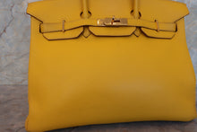 Load image into Gallery viewer, HERMES BIRKIN 35 Clemence leather Jaune □G Engraving Hand bag 700070165