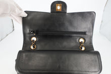 Load image into Gallery viewer, CHANEL Matelasse Double Flap Double Chain shoulder bag Lambskin Black/Gold hardware Shoulder bag 800090051