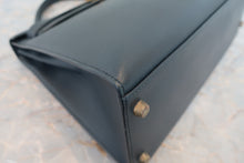 Load image into Gallery viewer, HERMES KELLY 32 Graine Couchevel leather Navy 〇V Engraving Shoulder bag 800070087