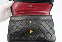 將圖片載入圖庫檢視器 CHANEL/シャネル マトラッセWフラップチェーンショルダーバッグ ラムスキン ブラック/ゴールド金具 ショルダーバッグ 800100046