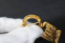 將圖片載入圖庫檢視器 CHANEL/シャネル ロゴブローチ 金メッキ ゴールド ブローチ300070146