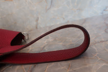 將圖片載入圖庫檢視器 HERMES/エルメス ピコタンロックMM トリヨンクレマンス ルビー □O刻印 ハンドバッグ 700100191