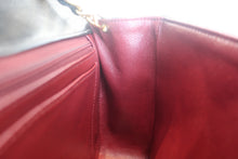 Load image into Gallery viewer, CHANEL Diana matelasse chain shoulder bag Lambskin Black/Gold hadware Shoulder bag 700120103