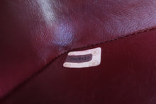 Load image into Gallery viewer, CHANEL Diana matelasse chain shoulder bag Lambskin Black/Gold hadware Shoulder bag 700120103