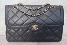 Load image into Gallery viewer, CHANEL Paris Limited Matelasse double flap chain shoulder bag Lambskin Black/Gold hadware Shoulder bag 700120118