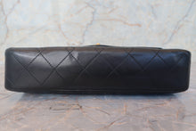 Load image into Gallery viewer, CHANEL Paris Limited Matelasse double flap chain shoulder bag Lambskin Black/Gold hadware Shoulder bag 700120118