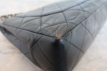 Load image into Gallery viewer, CHANEL Paris Limited Matelasse double flap chain shoulder bag Lambskin Black/Gold hadware Shoulder bag 700120118