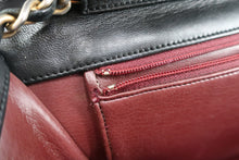 Load image into Gallery viewer, CHANEL Matelasse Chain shoulder bag Lambskin Black/Gold hardware Shoulder bag 800090232