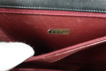 Load image into Gallery viewer, CHANEL Matelasse Chain shoulder bag Lambskin Black/Gold hardware Shoulder bag 800090232