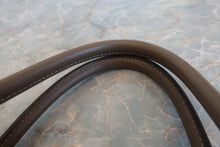 Load image into Gallery viewer, HERMES/BOLIDE 31 Clemence leather Etoupe gray □K Engraving Hand bag 700060018