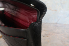 Load image into Gallery viewer, CHANEL Paris Limited Matelasse double flap chain shoulder bag Lambskin Black/Gold hadware Shoulder bag 700120118