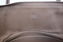 Load image into Gallery viewer, HERMES/BOLIDE 31 Clemence leather Etoupe gray □K Engraving Hand bag 700060018