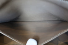 Load image into Gallery viewer, HERMES/BOLIDE 31 Clemence leather Etoupe gray □K Engraving Hand bag 700060018