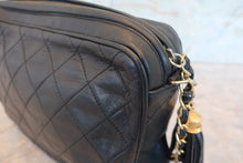画像をギャラリービューアに読み込む, CHANEL/シャネル マトラッセフリンジチェーンショルダーバッグ ラムスキン ブラック/ゴールド金具 ショルダーバッグ 800010113