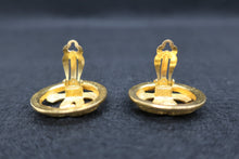 將圖片載入圖庫檢視器 CHANEL/シャネル ロゴイヤリング 金メッキ ゴールド イヤリング 300110080