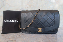 Load image into Gallery viewer, CHANEL Diana matelasse chain shoulder bag Lambskin Black/Gold hadware Shoulder bag 700120113
