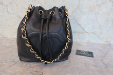 画像をギャラリービューアに読み込む, CHANEL/シャネル ココマーク巾着チェーンショルダーバッグ キャビアスキン ブラック/ゴールド金具 ショルダーバッグ 800020271