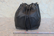 画像をギャラリービューアに読み込む, CHANEL/シャネル ココマーク巾着チェーンショルダーバッグ キャビアスキン ブラック/ゴールド金具 ショルダーバッグ 800020271