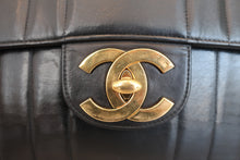 画像をギャラリービューアに読み込む, CHANEL/シャネル マドモアゼルチェーンショルダーバッグ ラムスキン ブラック/ゴールド金具 ショルダーバッグ 800070038