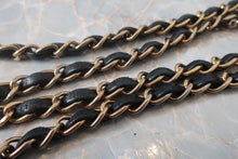 Load image into Gallery viewer, CHANEL Diana matelasse chain shoulder bag Lambskin Black/Gold hadware Shoulder bag 700120113