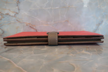 Load image into Gallery viewer, HERMES  Bearn Soufflet Epsom leather Rose jaipur/Etoupe gray □P Engraving Wallet 700040093