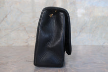 Load image into Gallery viewer, CHANEL Matelasse chain shoulder bag Lambskin Black/Gold hadware Shoulder bag 700120111