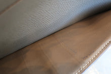 Load image into Gallery viewer, HERMES  Bearn Soufflet Epsom leather Rose jaipur/Etoupe gray □P Engraving Wallet 700040093