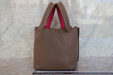 Load image into Gallery viewer, HERMES PICOTIN PM Bi-color Chevre myzore goatskim Etoupe gray/Rose shocking □K Engraving Hand bag 700050220