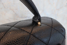 画像をギャラリービューアに読み込む, CHANEL/シャネル マトラッセ台形ハンドバッグ キャビアスキン ブラック/ゴールド金具 ハンドバッグ 800020270