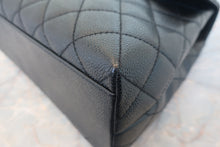 画像をギャラリービューアに読み込む, CHANEL/シャネル マトラッセ台形ハンドバッグ キャビアスキン ブラック/ゴールド金具 ハンドバッグ 800020270