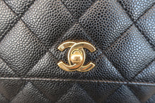 画像をギャラリービューアに読み込む, CHANEL/シャネル マトラッセ台形ハンドバッグ キャビアスキン ブラック/ゴールド金具 ハンドバッグ 800020270