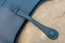 Load image into Gallery viewer, HERMES EVELYNE 3PM Clemence leather Mykonos □O Engraving Shoulder bag 800050154