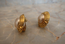 將圖片載入圖庫檢視器 CHANEL/シャネル パールイヤリング 金メッキ ゴールド イヤリング 500060113