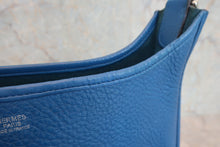 Load image into Gallery viewer, HERMES EVELYNE 3PM Clemence leather Mykonos □O Engraving Shoulder bag 800050154