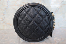 画像をギャラリービューアに読み込む, CHANEL/シャネル ココマークラウンドチェーンショルダーバッグ キャビアスキン ブラック/ゴールド金具 ショルダーバッグ 700110031