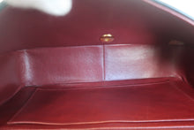 Load image into Gallery viewer, CHANEL Diana matelasse chain shoulder bag Lambskin Black/Gold hadware Shoulder bag 700120110